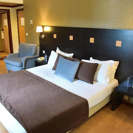 Douro Marina & Hotel 4*