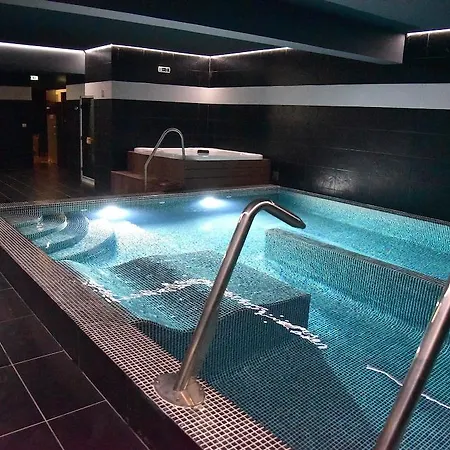 Douro Marina & Hotel 4*