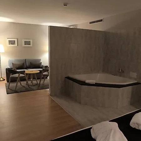 Hotel Douro Marina & Resende