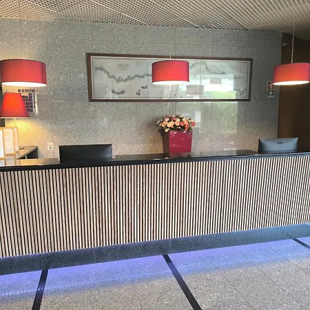 Douro Marina & 4* רסנדה