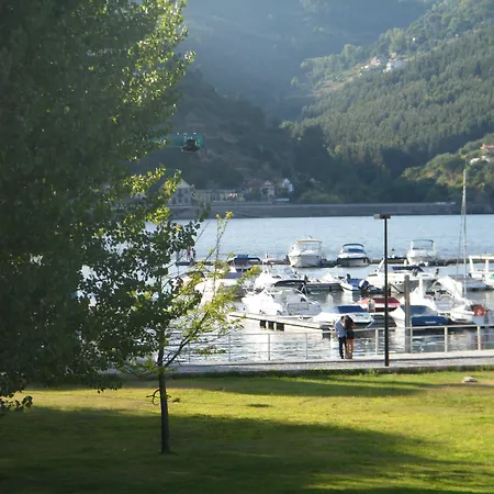 Douro Marina & 酒店 4*