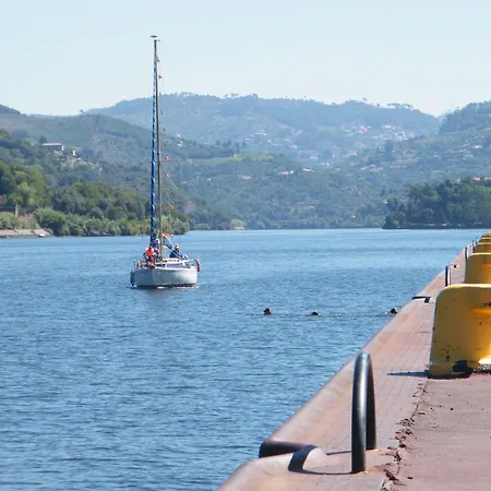Hotel Douro Marina & Resende