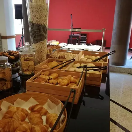 Hotel Douro Marina & 4*