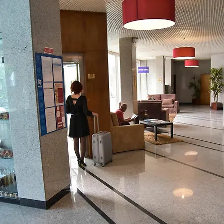 Douro Marina & Hotel 4*