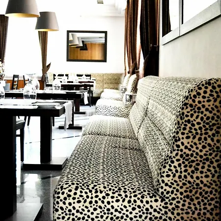 Hotel Douro Marina & Resende