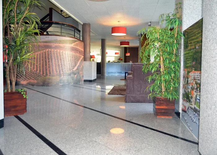 Hotel Douro Marina & 4*