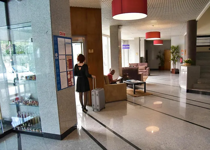 Douro Marina & Hotel 4*